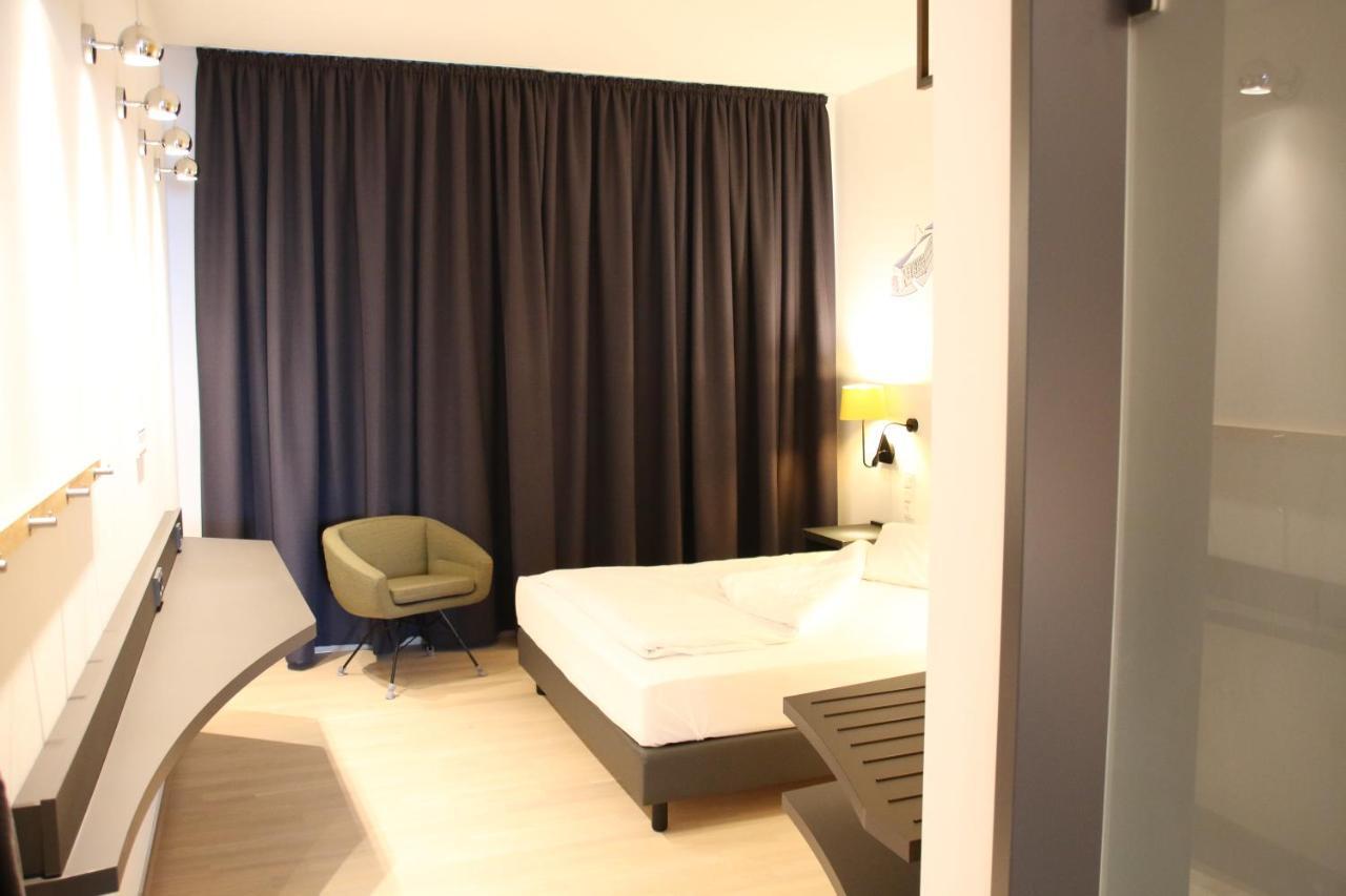 Hotel Im Leskanpark Кельн Екстер'єр фото